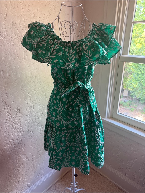 Draper James Dresses & Skirts - Draper James Emerald Green One-Shoulder Floral Tie-Waist Dress